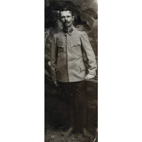 Fotó az orosz (?) hadifogságból Eke Andrásnénak Tökölre címezve, magyar katonák egyenruhában, 1. világháború, 1917, 1910-es évek, Eredeti fotó, papírkép, hátulján osztrák vöröskeresztes bélyegzővel.  