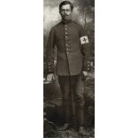 Fotó az orosz (?) hadifogságból Eke Andrásnénak Tökölre címezve, magyar katonák egyenruhában, 1. világháború, 1917, 1910-es évek, Eredeti fotó, papírkép, hátulján osztrák vöröskeresztes bélyegzővel.  