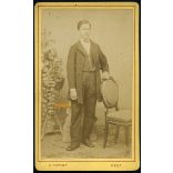 Christ Anna műterme, Pest, Lechnitzky Zsigmond portréja, elegáns férfi óralánccal, pecsétgyűrű, 1860-as évek, Eredeti CDV, vizitkártya fotó. 