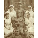 Magyar katonák katonakórházban. Egyenruha, érdemrend, ápolónő, 1. világháború, 1910-es évek, Eredeti fotó, papírkép. 