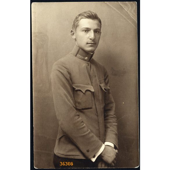 Magyar katona, Kovács B. Károly portréja, egyenruha, 1. világháború, 1917, 1910-es évek, Eredeti fotó, papírkép, felső sarkán törésnyom. 