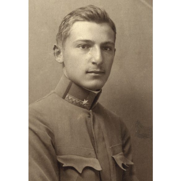 Magyar katona, Kovács B. Károly portréja, egyenruha, 1. világháború, 1917, 1910-es évek, Eredeti fotó, papírkép, felső sarkán törésnyom. 