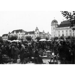   Szentes, Csongrád-Csanád megye, heti vásár, piac, helytörténet, 1930, 1930-es évek, Eredeti fotó, papírkép. Hátulja sérült. 