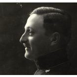 Magyar katonatiszt portréja, Nagyvárad, Erdély, 1. világháború, egyenruha, bajusz, 1910-es évek, Eredeti fotó, papírkép. 