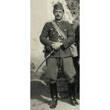 Magyar katonák egyenruhában, Gilvács, Erdély, Szatmár megye, 2. világháború, helytörténet, 1940-es évek, Eredeti fotó, papírkép.   méret megközelítőleg (centiméterben): 6 x 8.5 Használt! Eredeti nagyí