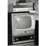 Hölgy EAG erősítővel, ORION ritka prototípus, TV, televízió rádióval összeépítve, technikatörténet, szocializmus, 1960-as évek, Eredeti fotó, papírkép.  