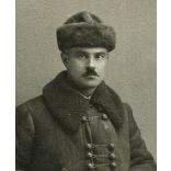 Bajuszos úr magyaros irhabundában, kucsma, télikabát, Szerencs, Borsod-Abaúj-Zemplén megye, helytörténet, Horthy-korszak, 1932. március 18., 1930-as évek, Eredeti fotó, papírkép.   