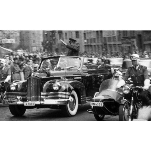 3 kocka fotónegatív, Gagarin látogatása, Budapest, Margit krt., ZISZ 110 autó, BMW rendőrségi motorkerékpárok, Chevrolet autó, szocializmus, repülés, jármű, közlekedés, 1961, 1960-as évek, Eredeti 3 k