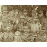 Tábori posta (648), magyar katonák csoportképe, érdemrend, bajusz, egyenruha, hegedű, hangszer, 1. világháború, monarchia, 1917, 1910-es évek, Eredeti fotó, papírkép, kopott, alul szakadás.  