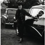 Búsuló Juhász Étterem, Budapest, elegáns hölgy Buick Super személygépkocsival, Gellért-hegy, vendéglátás, autó, jármű, közlekedés, szocializmus, 1960-as évek, Eredeti fotó, papírkép. 