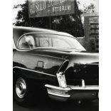 Búsuló Juhász Étterem, Budapest, elegáns hölgy Buick Super személygépkocsival, Gellért-hegy, vendéglátás, autó, jármű, közlekedés, szocializmus, 1960-as évek, Eredeti fotó, papírkép. 