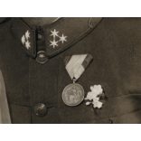 Foto Szalayné, Budapest, magyar katona esküvője, menyasszony, egyenruha, szakaszvezető, Délvidéki Emlékérem,  2. világháború, 1940-es évek, Eredeti fotó, papírkép.   