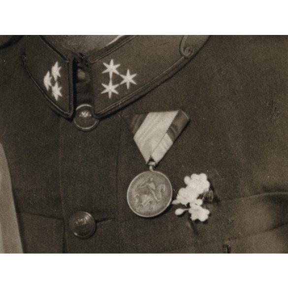 Foto Szalayné, Budapest, magyar katona esküvője, menyasszony, egyenruha, szakaszvezető, Délvidéki Emlékérem,  2. világháború, 1940-es évek, Eredeti fotó, papírkép.   