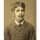 ifj. Divald Károly műterme, Igló (Késmárk, Tátrafüred), Felvidék, fiatal férfi erősen retusált bajusszal, 1880-as évek, Ritka! Eredeti CDV, vizitkártya fotó. 