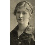 Rosenblatt Emánuel műterme, Eperjes, Felvidék, fiatal lány csodálatos hajjal, pöttyös ruhában, nyaklánccal, 1880-as évek Eredeti CDV, vizitkártya fotó. 
