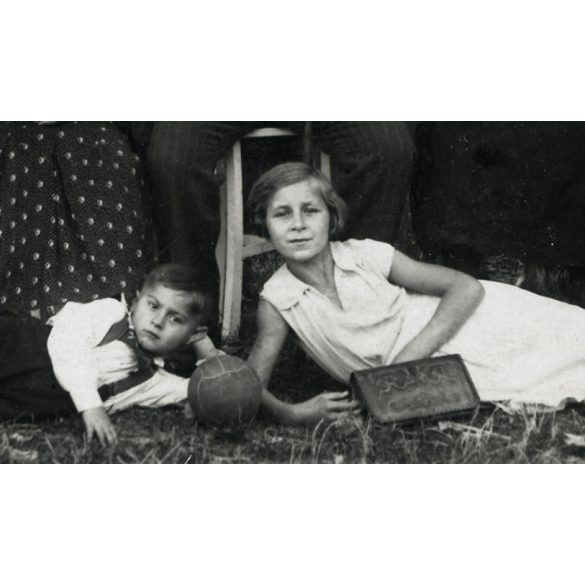 Csoportkép egy kirándulásról, Máriaremete (Budapest), bor, demizson, vicces, turizmus, Horthy-korszak, helytörténet, Pest megye, 1933, 1930-as évek, Eredeti fotó, papírkép, alja vágott..