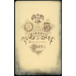Simonyi műterem, Pest,  elegáns hölgy különös fejdísszel, portré, 1860-as évek, Eredeti CDV, vizitkártya fotó, alja foltos. 