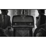 Elegáns pár ORION Pacsirta rádiókészülék mellet. Technikatörténet, szocializmus, 1960-as évek, Eredeti fotó, papírkép.   