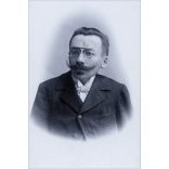 Czéhula műterem, Késmárk, Felvidék,  elegáns bajuszos úr Victor Schirl (?) portréja, cvikker, monarchia, helytörténet, 1904, 1900-as évek, Eredeti CDV, vizitkártya fotó, hátulján aláírással. 