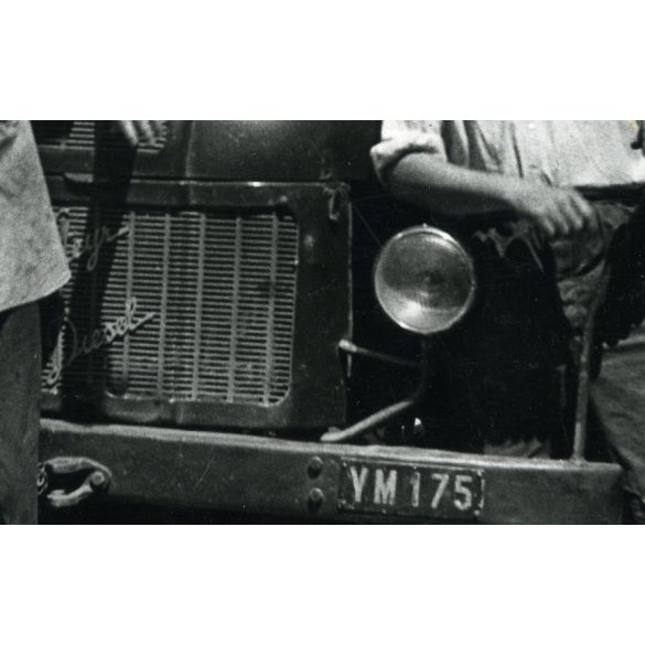Steyr diesel teherautó munkásokkal, Inota, Várpalota, jármű, közlekedés, kommunizmus, helytörténet, Fejér megye, 1950-es évek. Eredeti fotó, papírkép.   