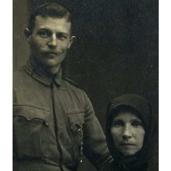 Háborúba induló magyar katona feleségével, egyenruha, 1. világháború, Monarchia, 1910-es évek, Eredeti fotó, papírkép.  