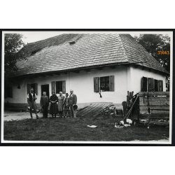   Szinte László háza, Sepsikőröspatak, Erdély, épült 1855-ben, 2. világháború, Horthy-korszak, helytörténet, 1942, 1940-es évek, Eredeti fotó, papírkép, hátulján ragasztásnyomok .