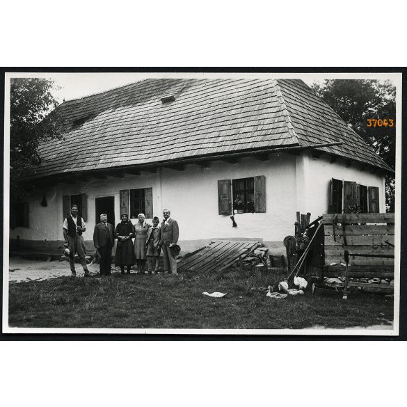 Szinte László háza, Sepsikőröspatak, Erdély, épült 1855-ben, 2. világháború, Horthy-korszak, helytörténet, 1942, 1940-es évek, Eredeti fotó, papírkép, hátulján ragasztásnyomok .