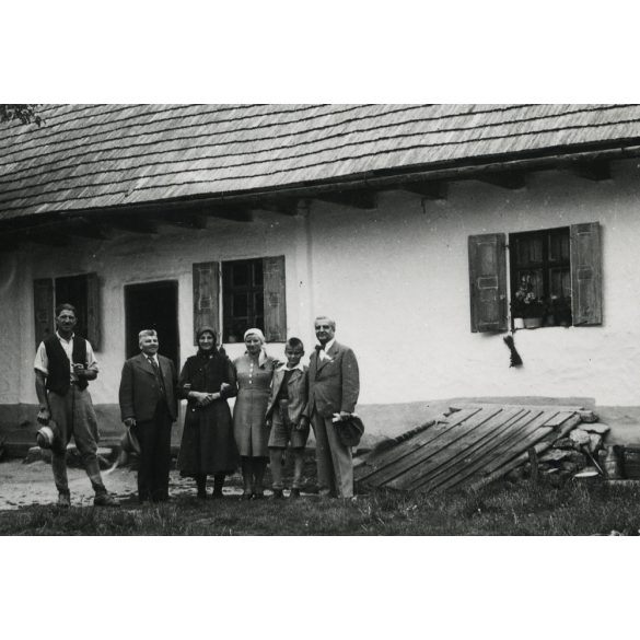 Szinte László háza, Sepsikőröspatak, Erdély, épült 1855-ben, 2. világháború, Horthy-korszak, helytörténet, 1942, 1940-es évek, Eredeti fotó, papírkép, hátulján ragasztásnyomok .