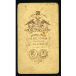 Borsos Jósef (!), Pest, elegáns nő gyönyörű ruhában, különös kalapban, 1860-as évek, Eredeti CDV, vizitkártya fotó.  