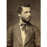 Mayer műterem, Pest, fiatal szakállas úr portréja, nyakkendő, 1860-as évek, Eredeti CDV, korai vizitkártya fotó. 
