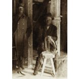 Magyar katonák egy malomban, Oroszország, 1. világháború, egyenruha, 1910-es évek, Eredeti fotó, papírkép.   méret megközelítőleg (centiméterben): 9 x 12 Használt! Eredeti nagyítás! Nem reprint, nem m