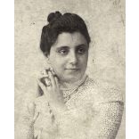 Nagyobb méret! Szinberger fivérek műterme, Fogaras, Erdély, elegáns hölgy ernyővel, monarchia, helytörténet, 1880-as évek, Eredeti nagyobb méretű kabinetfotó kopásnyomokkal.  