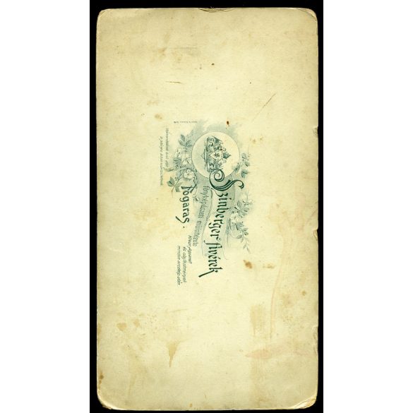 Nagyobb méret! Szinberger fivérek műterme, Fogaras, Erdély, elegáns hölgy ernyővel, monarchia, helytörténet, 1880-as évek, Eredeti nagyobb méretű kabinetfotó kopásnyomokkal.  