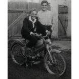 Fiúk Puch MS 50v kismotorral, motor, moped, jármű, közlekedés, szocializmus, 1960-as évek, Eredeti fotó, papírkép.  