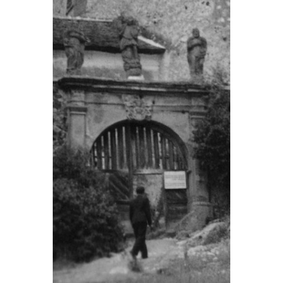 A Krasznahorkai vár bejárata, Krasznahorka, Felvidék, utcakép, Horthy-korszak, építészet, vár, helytörténet, 1935., 1930-s évek, Eredeti fotó, papírkép.   