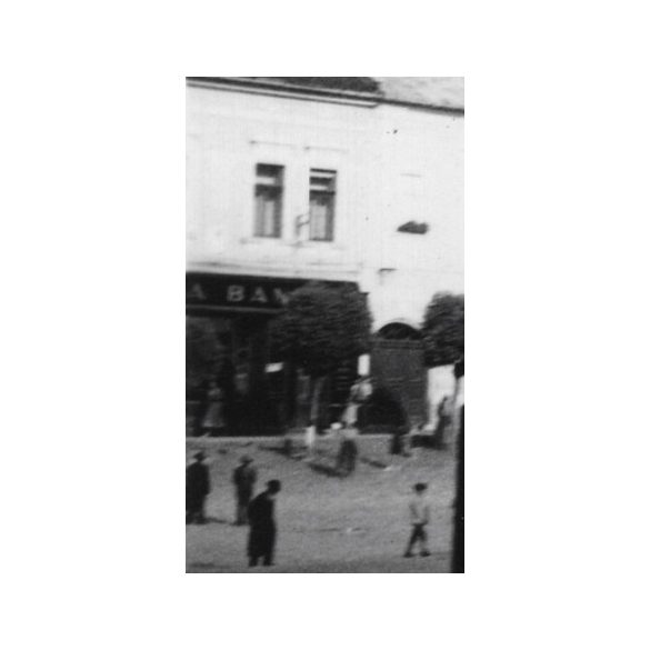 Bártfa főtere, városháza, Bártfa, Felvidék, utcakép, Horthy-korszak, épületek, szobor, helytörténet, 1935., 1930-s évek, Eredeti fotó, papírkép.  