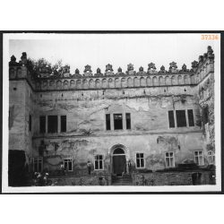   A fricsi várkastély, Frics, Eperjes Felvidék, utcakép, Horthy-korszak, építészet, kastély, helytörténet, 1935., 1930-s évek, Eredeti fotó, papírkép.  