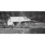 A Gölnic patak a sztracenai kőkapunál, Sztracena, Felvidék, utcakép, Horthy-korszak, természet, völgy, helytörténet, 1935., 1930-s évek, Eredeti fotó, papírkép.  