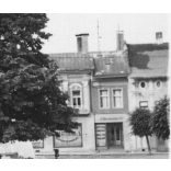 A késmárki városháza, Késmárk, Felvidék, utcakép, Horthy-korszak, építészet, táblák, feliratok, helytörténet, 1935., 1930-s évek, Eredeti fotó, papírkép.   