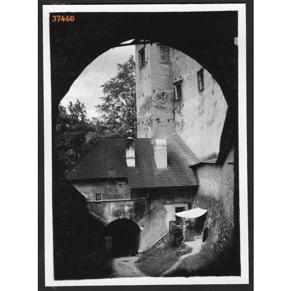 Árva várának alsó várkapuja, bejárata, Árvaváralja, Felvidék, utcakép, Horthy-korszak, építészet, vár, helytörténet, 1935., 1930-s évek, Eredeti fotó, papírkép.  