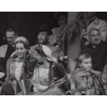 Nagyobb méret, Szatmárnémeti, Erdély, a Magyar Királyi Államvasutak Fiúnevelő Intézetének és Árvaházának felavatása. A résztvevők között híres nemesek, politikusok és egyházi vezetők, 1941. szeptember