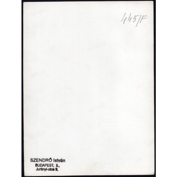 Nagyobb méret, Szendrő István fotóművészeti alkotása, vitorlással, nyáron a Balaton közepén, Balaton, vitorlás hajó, 1930-as évek. Eredeti, pecséttel jelzett fotó, papírkép, Agfa Brovira papíron. 