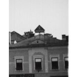 Besztercebánya főtere, óratorony, Mária-oszlop, Besztercebánya, Felvidék, utcakép, Horthy-korszak, feliratok, táblák, helytörténet, 1935., 1930-s évek, Eredeti fotó, papírkép.  