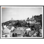 Selmecbánya látképe, háttérben az Újvár (Leányvár), Selmecbánya, Felvidék, utcakép, Horthy-korszak, kirándulók, város, építészet, helytörténet, 1935., 1930-s évek, Eredeti fotó, papírkép.  