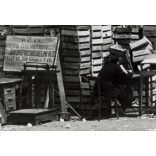 Nagyobb méret, Szendrő István fotóművészeti alkotása, a Magyar Élelmiszer-szállító Rt. épülete a 2. világháború után, Nagyvásártelep, Budapest, Tóth Kálmán utca 8-10., épület, rom, 