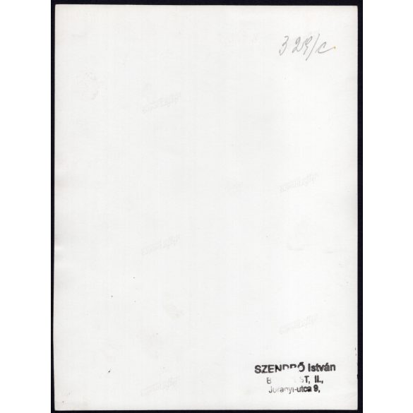 Nagyobb méret, Szendrő István fotóművészeti alkotása, csikós a lovával, lóvásáron, népviselet, kalap, 1930-as évek. Eredeti, pecséttel jelzett fotó, papírkép, Agfa Brovira papíron. 