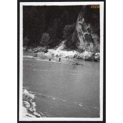   Tutajok a Vág folyón, Felvidék, utcakép, Horthy-korszak, természet, folyó, kirándulás, helytörténet, 1935., 1930-s évek, Eredeti fotó, papírkép.   