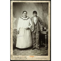   Goldberger műterem, Siklós és Harkány, anya a fiával, kalap, ünneplő ruha, monarchia, helytörténet, Baranya megye, 1890-es évek, Eredeti  kabinetfotó. 