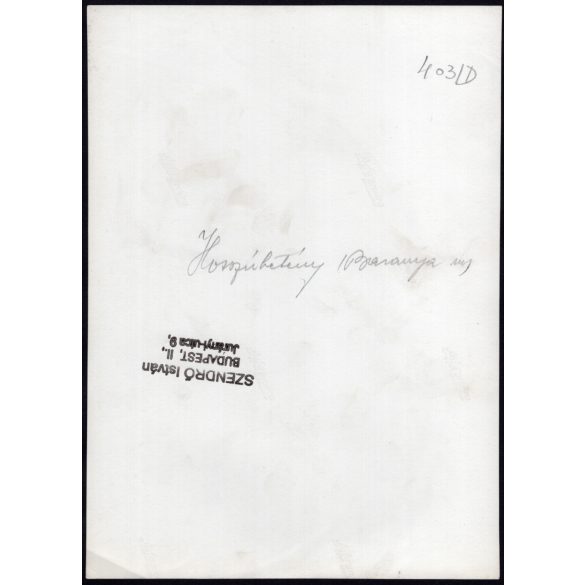 Nagyobb méret, Szendrő István fotóművészeti alkotása, lányok, hosszúhetényi népviseletben, Hosszúhetény, Baranya megye, népviselet, korsó, kendő, 1930-as évek. 