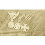 Magyar katona, Janka Sándor egyenruhában, érdemrend, 1. világháború, monarchia, 1910-es évek, Eredeti fotó, hátulján feliratozott papírkép. 